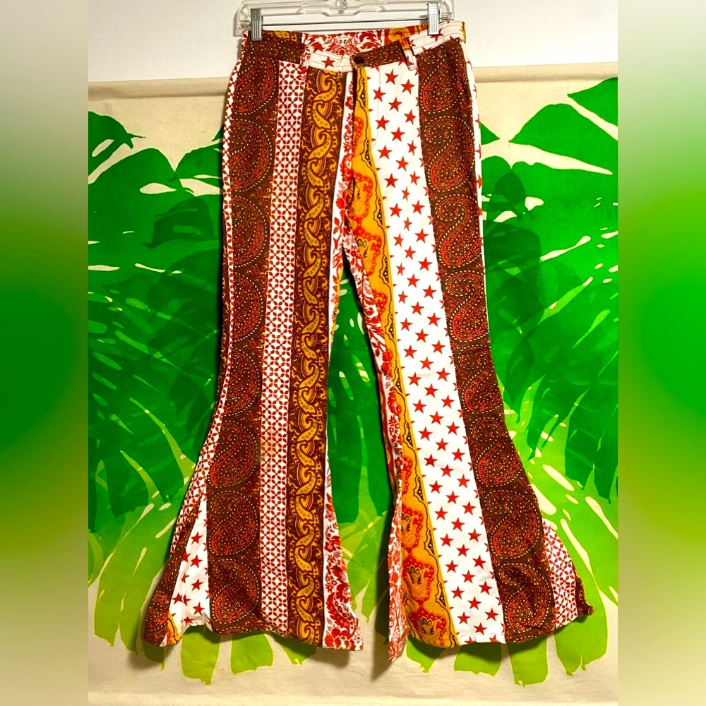 LENNI AUSTRALIAN - vintage star paisley patterned BRAND DENIM BELL BOTTOMS